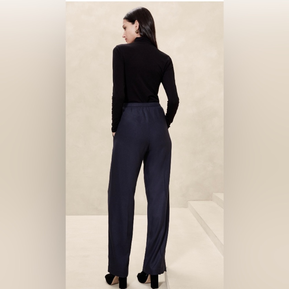 BANANA REPUBLIC ARAMA ITALIAN FLANNEL WIDE-LEG PANT